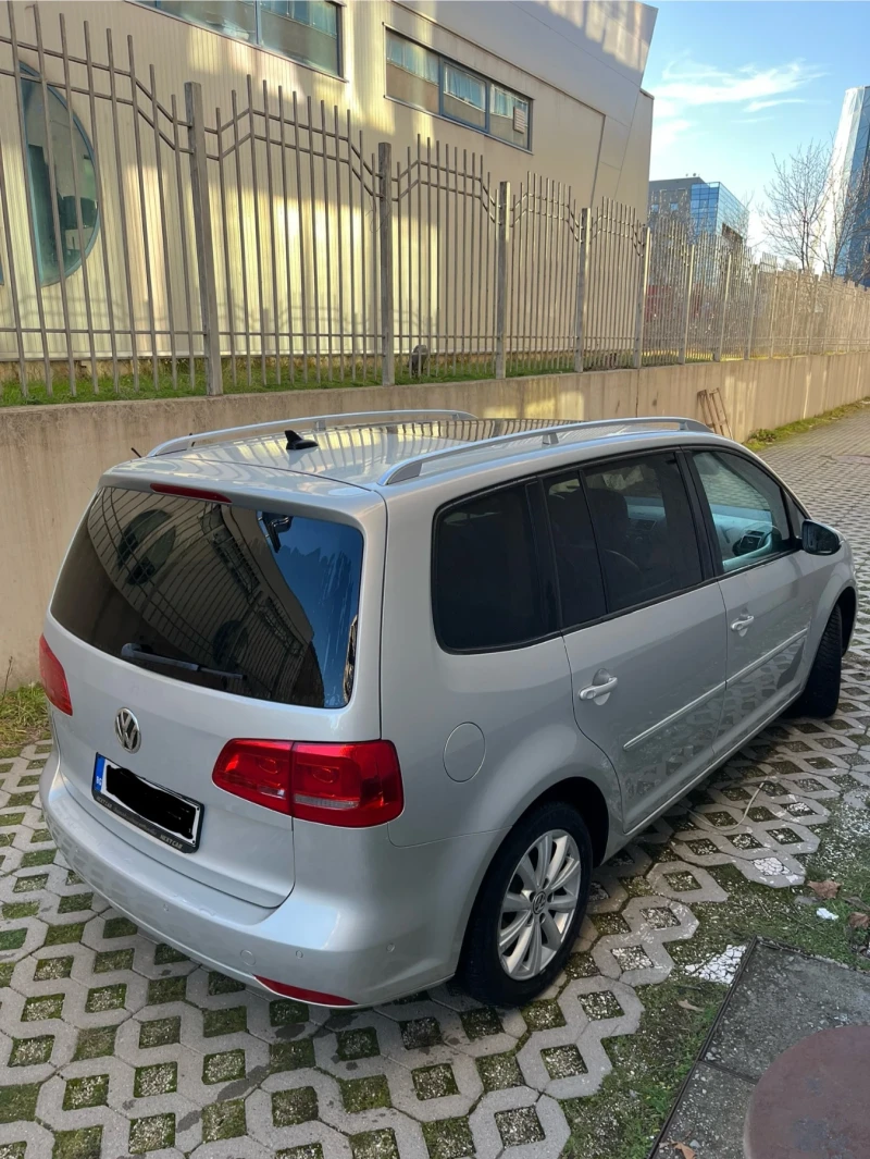 VW Touran 2.0 TDI CFHC, снимка 3 - Автомобили и джипове - 52135027