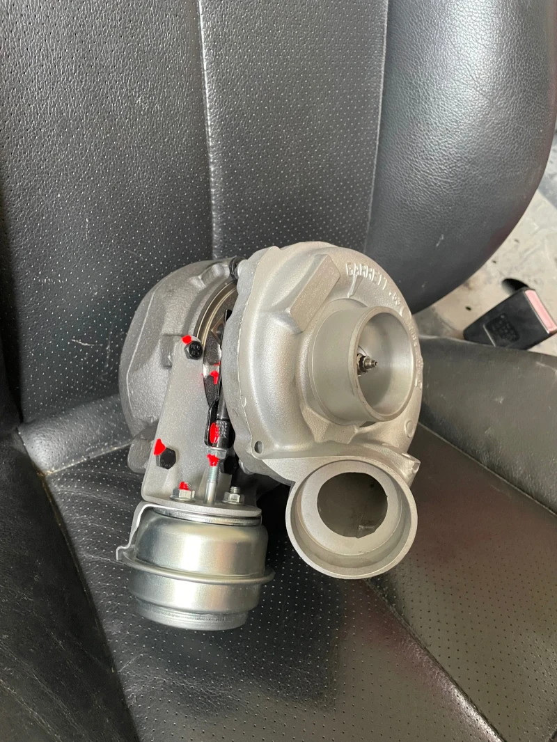 Mercedes-Benz E 270, снимка 5 - Автомобили и джипове - 52853396