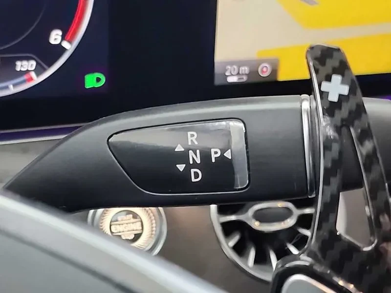Mercedes-Benz E 200 COUPE, снимка 8 - Автомобили и джипове - 54909564