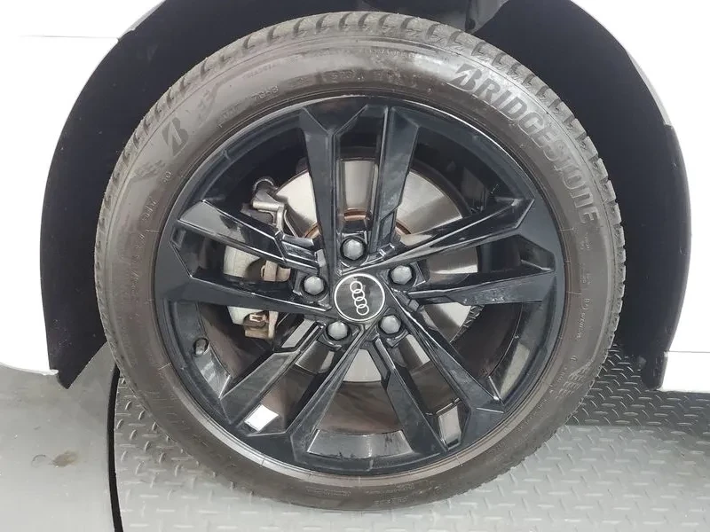 Audi A3 40 Tfsi, снимка 5 - Автомобили и джипове - 54970478
