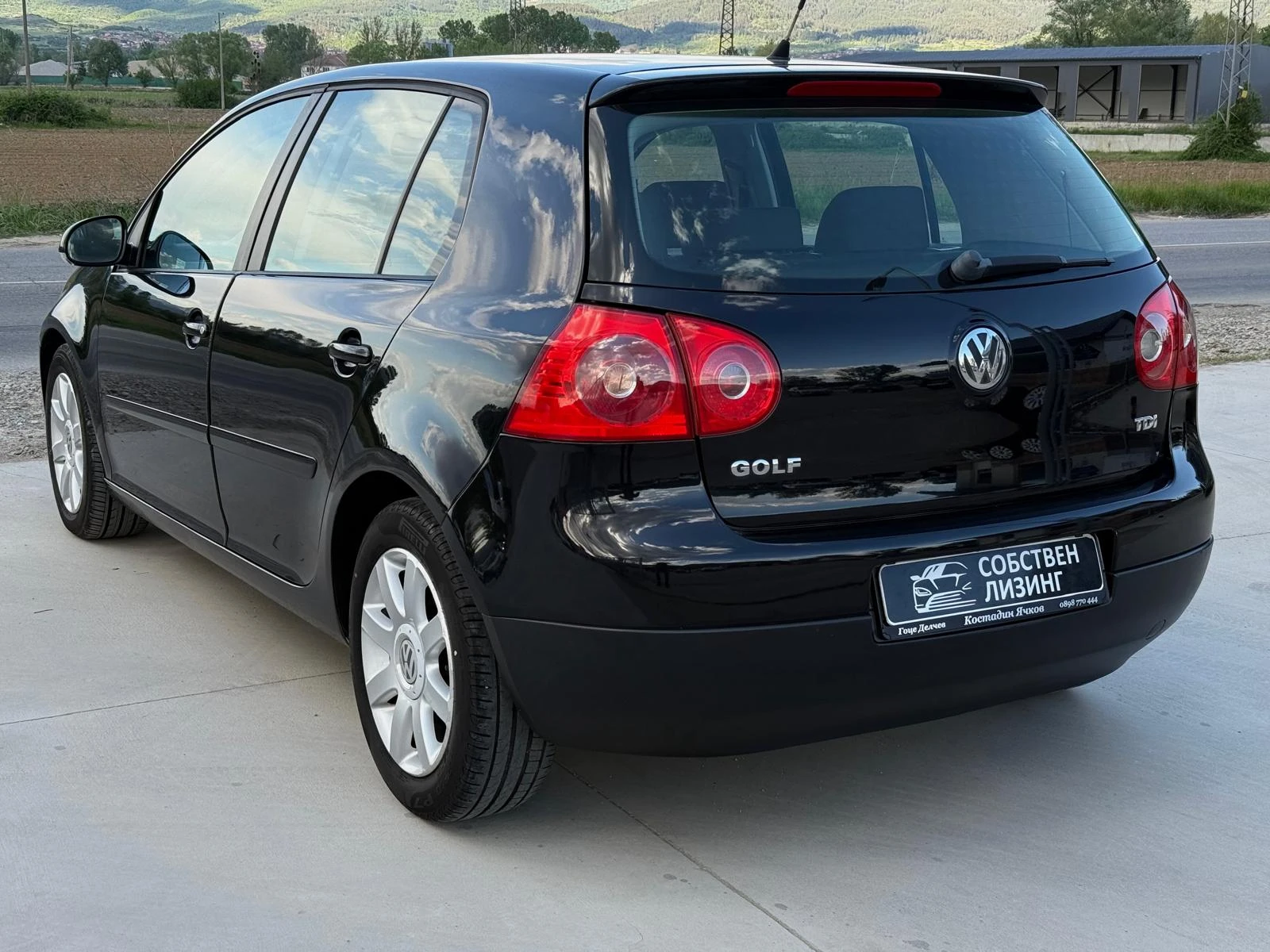 VW Golf 1.9 TDI Климатроник/Мултиволан/Собствен лизинг - изображение 6
