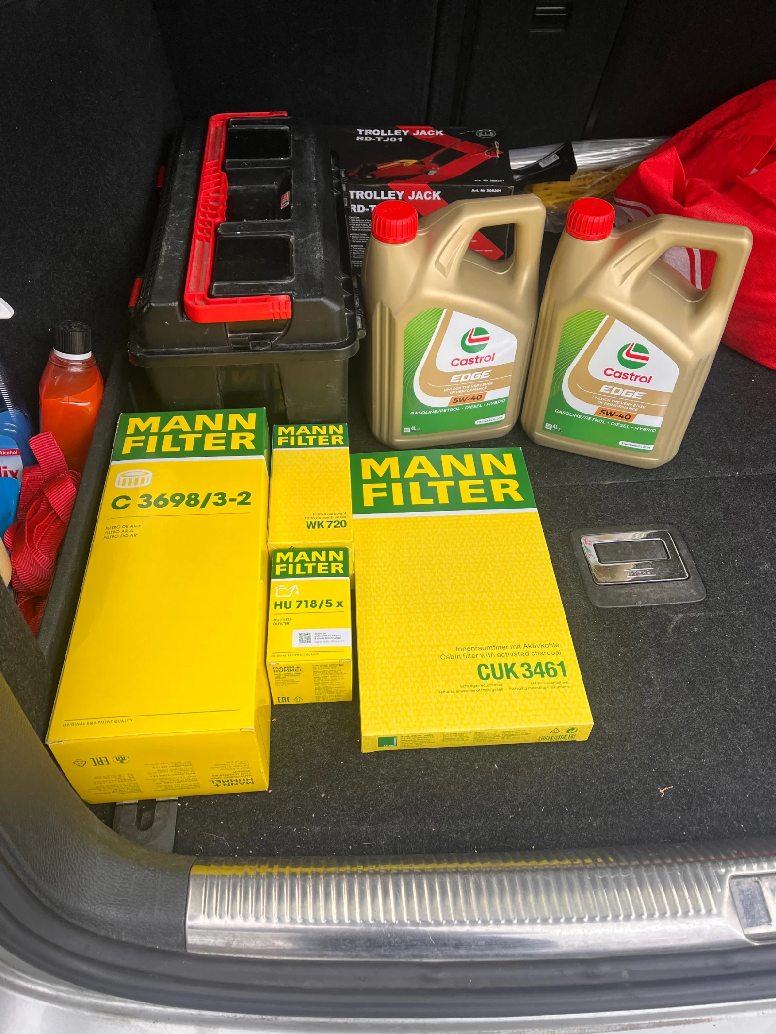 Mercedes-Benz C 320, снимка 11 - Автомобили и джипове - 53740513