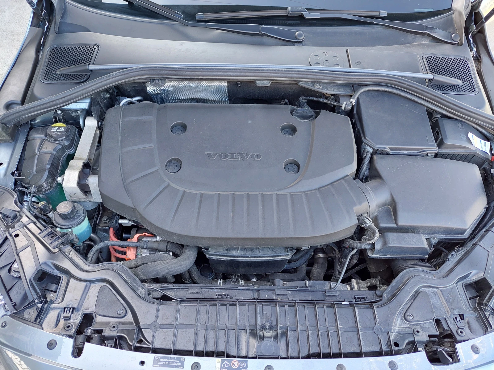 Volvo V60 2.4D6 TWIN ENGIN 4x4 | Mobile.bg — изображение 15