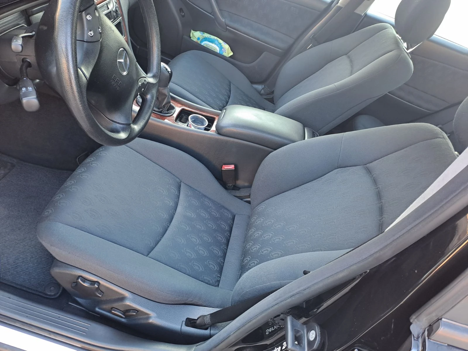 Mercedes-Benz C 180  - изображение 6