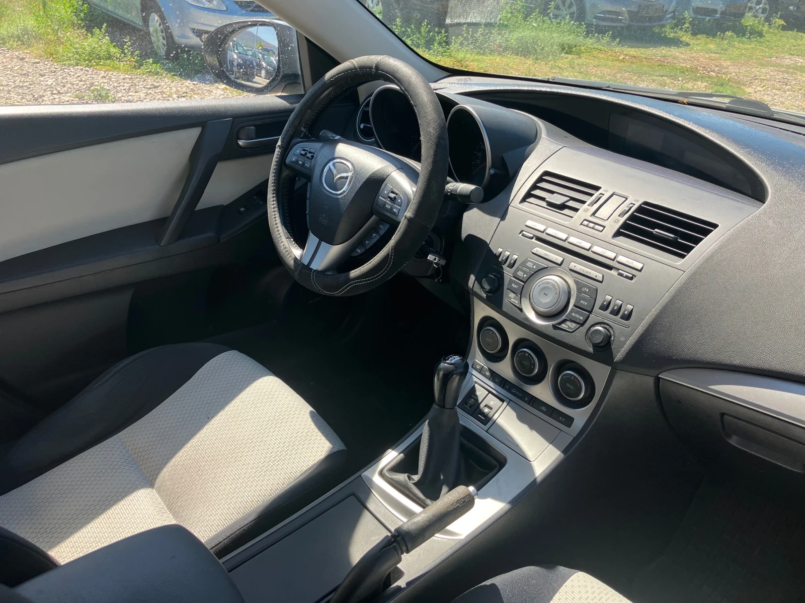 Mazda 3 1.6i - изображение 6