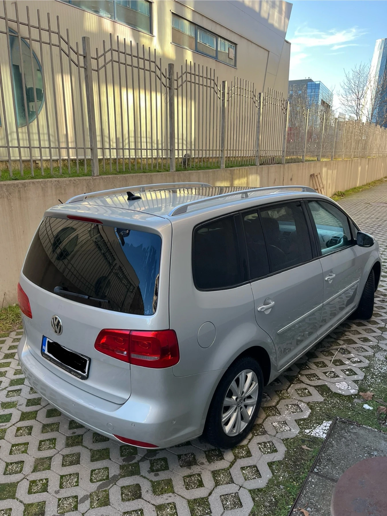 VW Touran 2.0 TDI CFHC - изображение 3