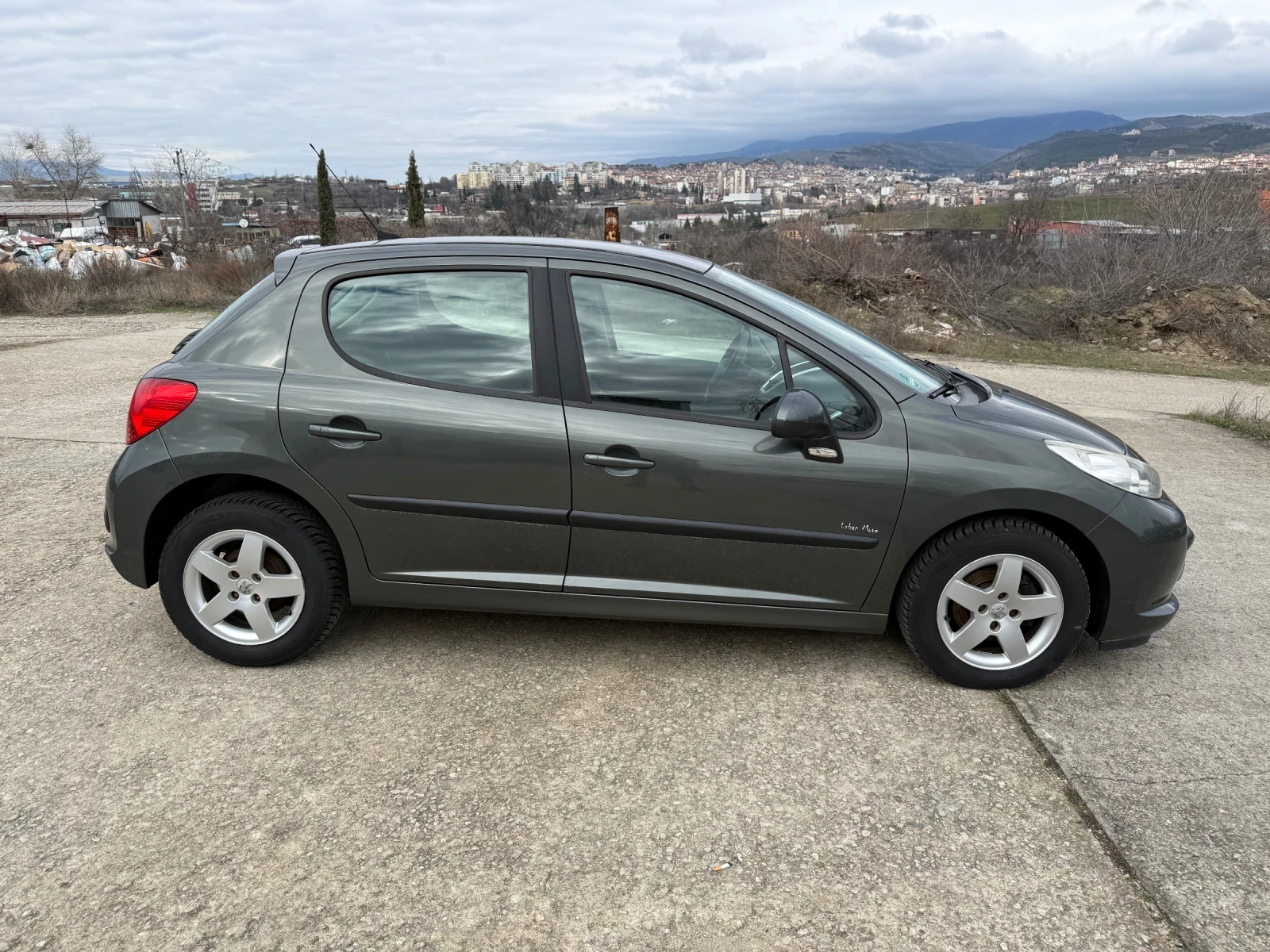 Peugeot 207 1.4 75кс - изображение 4