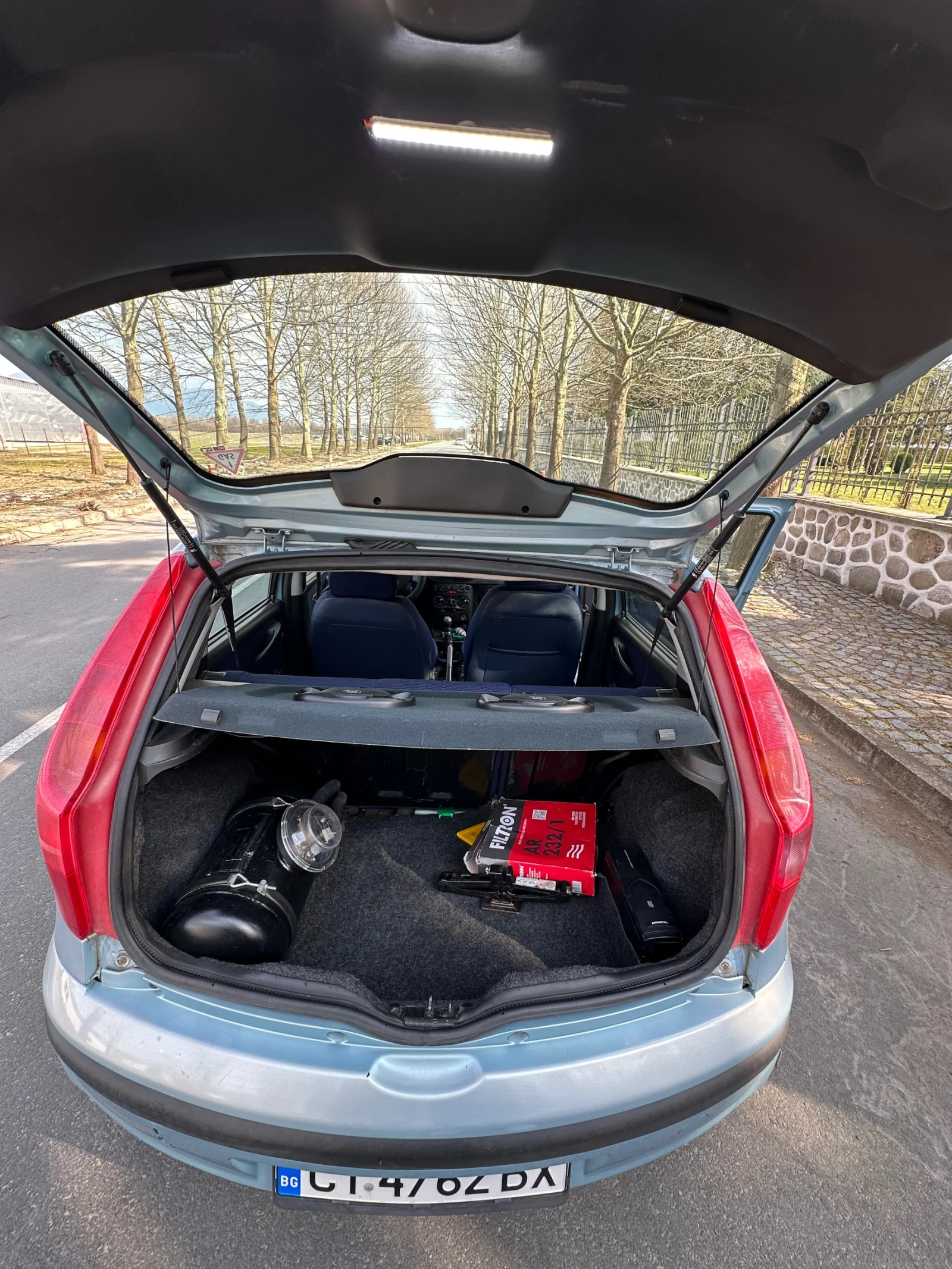 Fiat Punto 1.2 ГАЗ, снимка 12 - Автомобили и джипове - 53735595