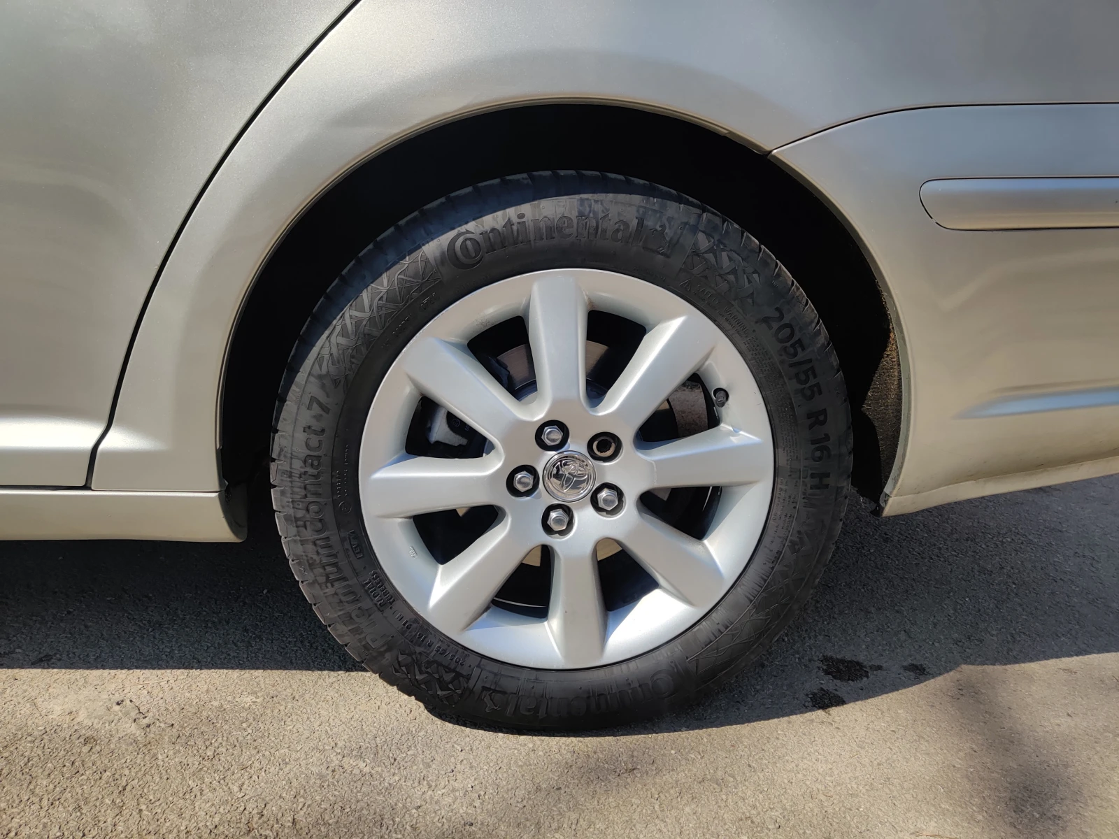 Toyota Avensis T25, снимка 3 - Автомобили и джипове - 53773585