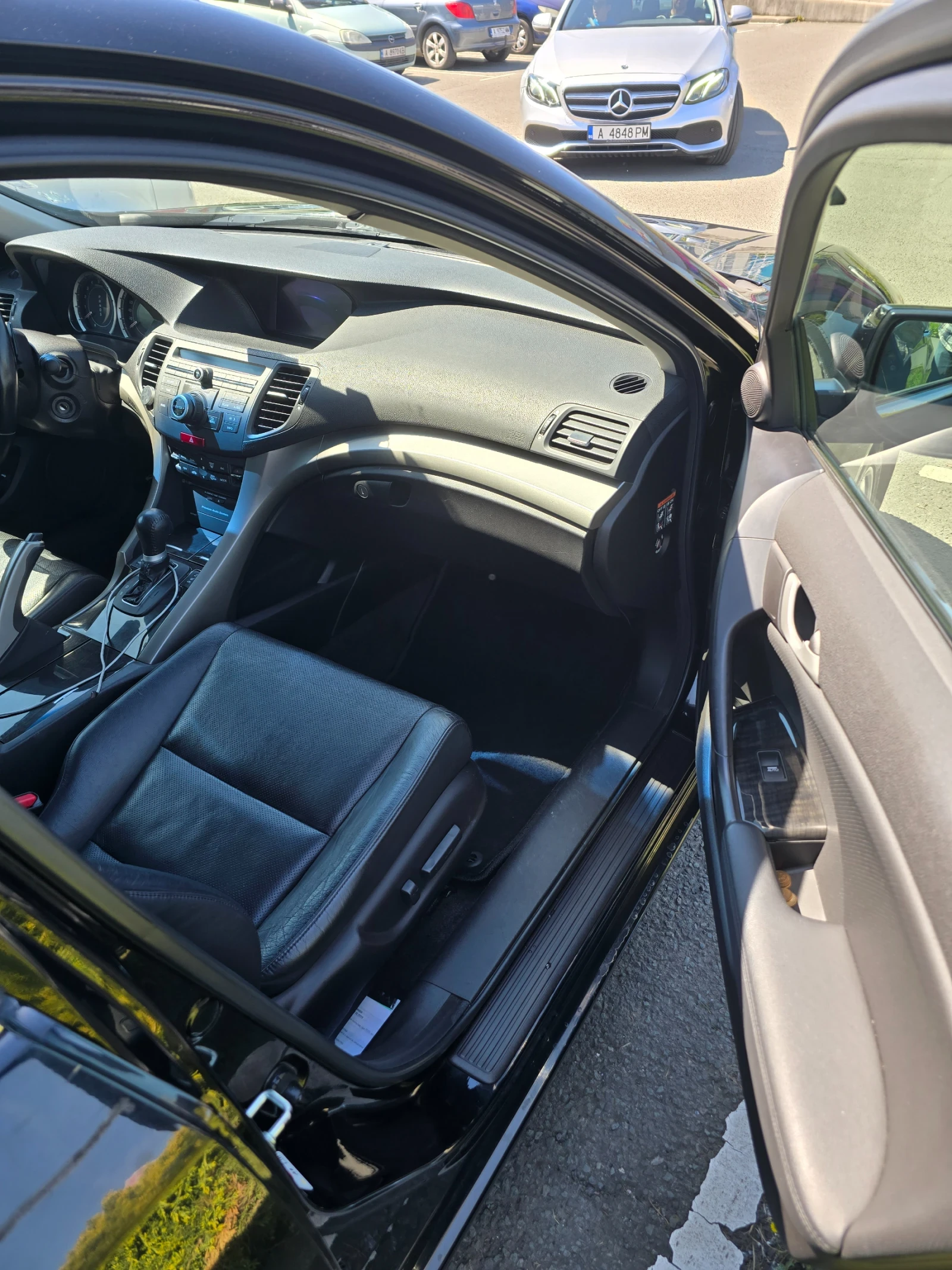 Honda Accord 2.4 , снимка 9 - Автомобили и джипове - 54343768