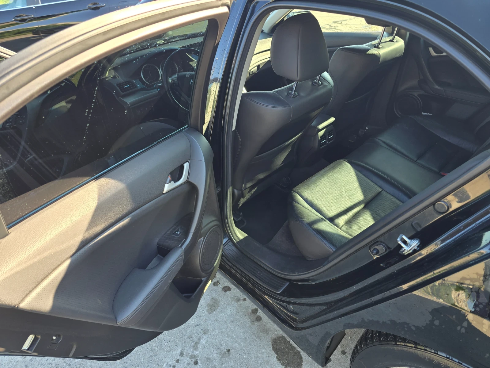 Honda Accord 2.4 , снимка 9 - Автомобили и джипове - 54343768