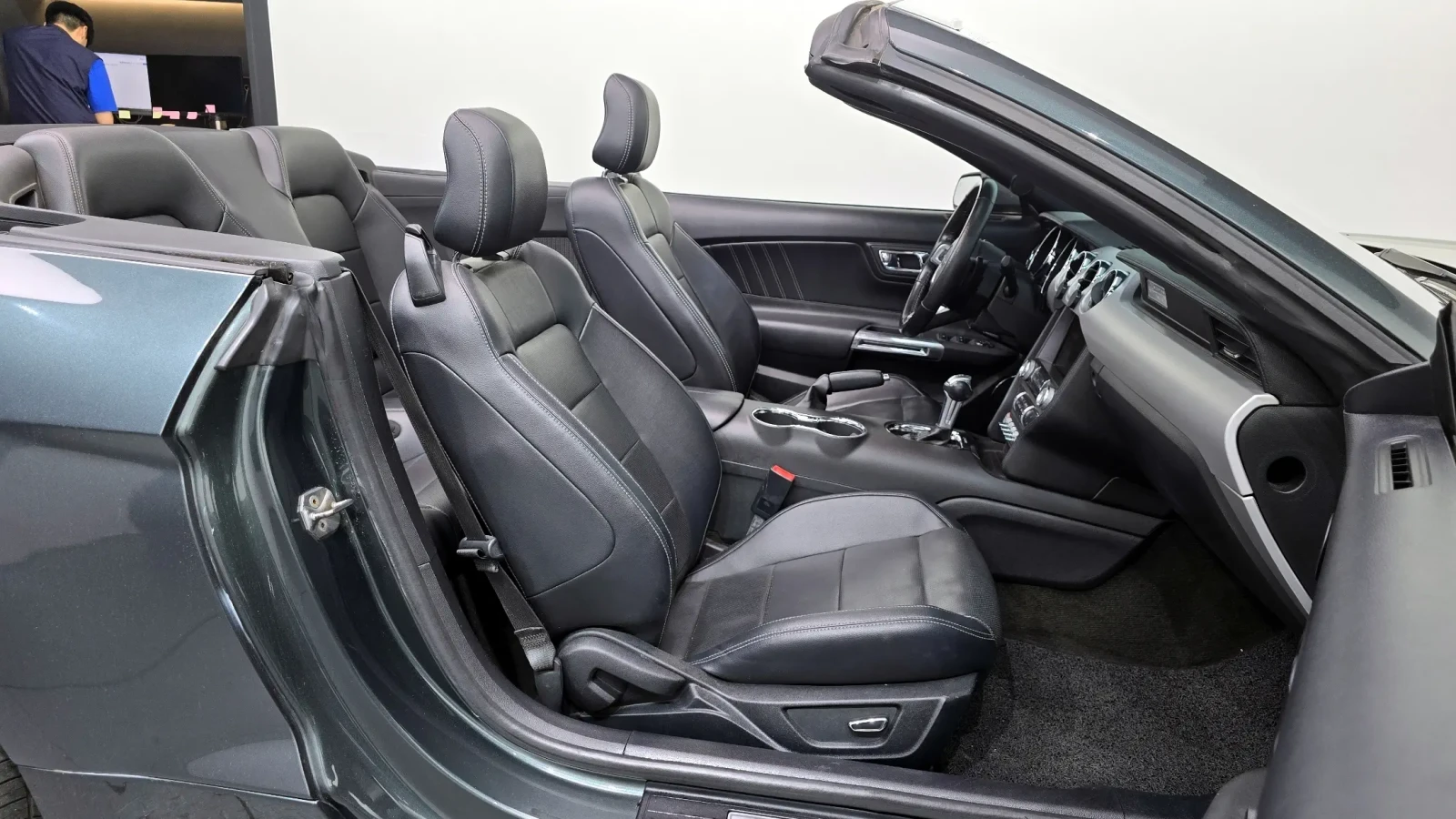 Ford Mustang 5.0 GT Convertible , снимка 12 - Автомобили и джипове - 54606062