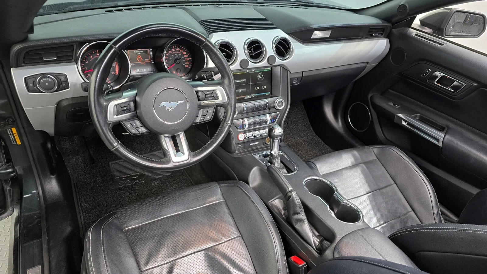 Ford Mustang 5.0 GT Convertible , снимка 14 - Автомобили и джипове - 54606062