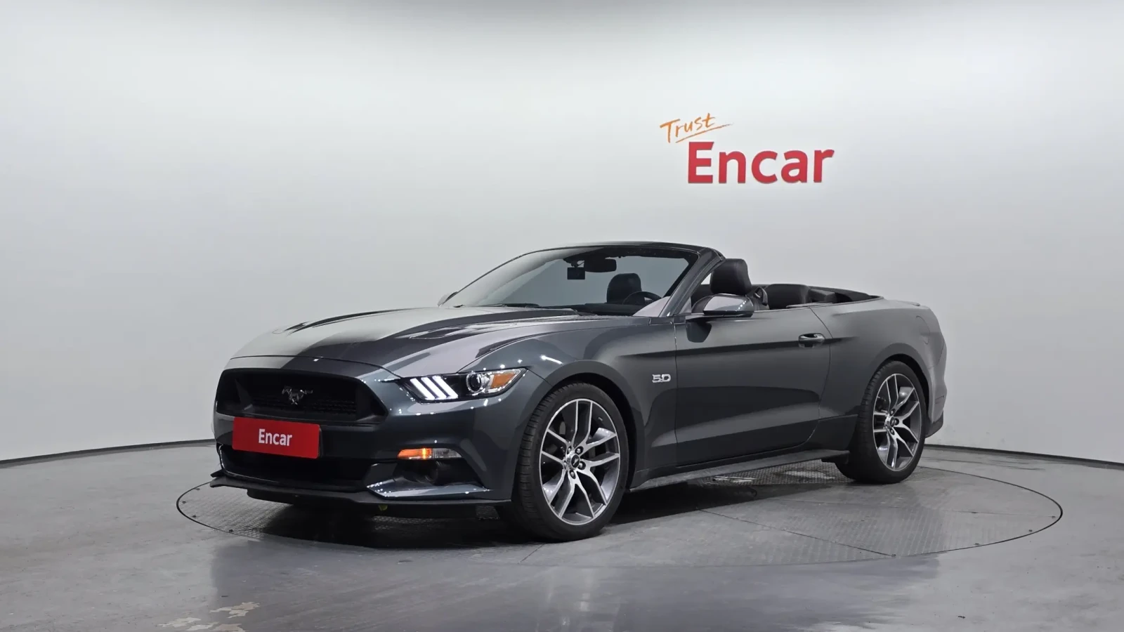 Ford Mustang 5.0 GT Convertible 