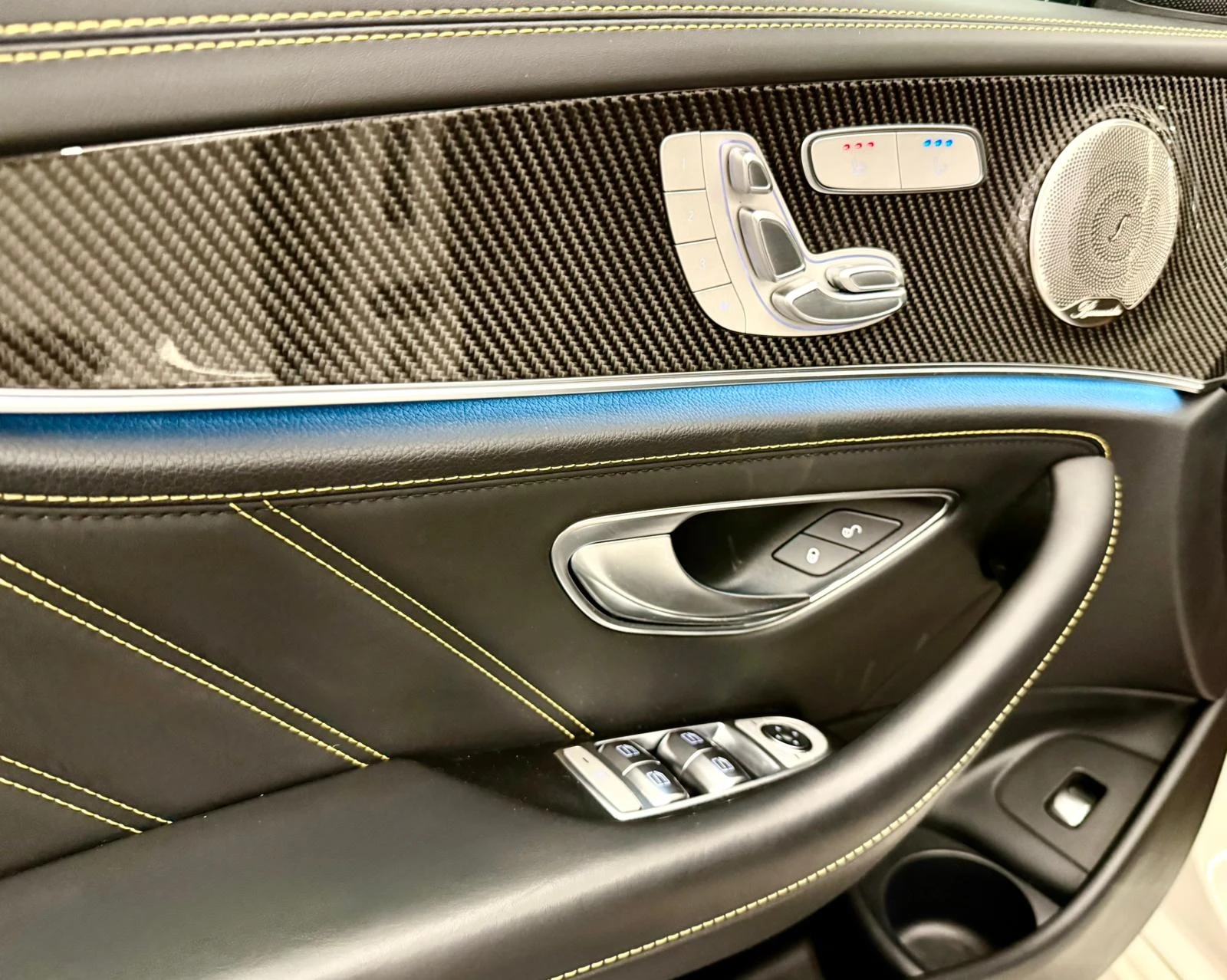 Mercedes-Benz E 63 AMG S* 4Matic* Burm* Панорама* Лизинг, снимка 11 - Автомобили и джипове - 54702411