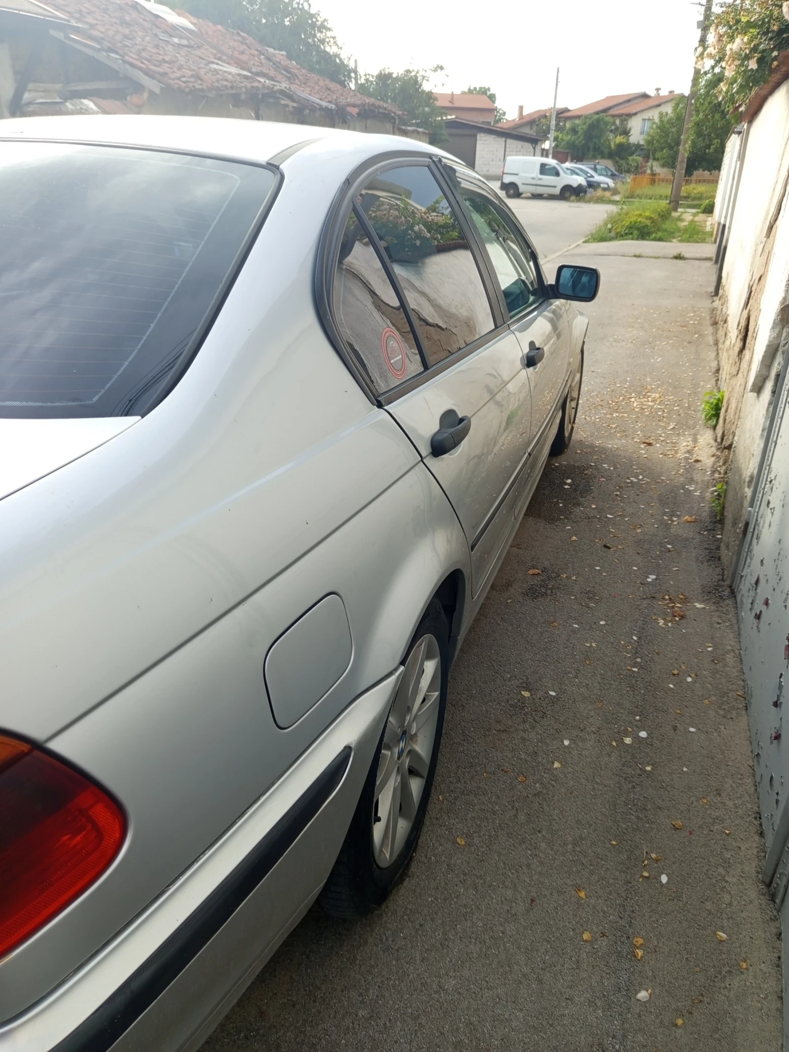 BMW 320, снимка 9 - Автомобили и джипове - 55037046