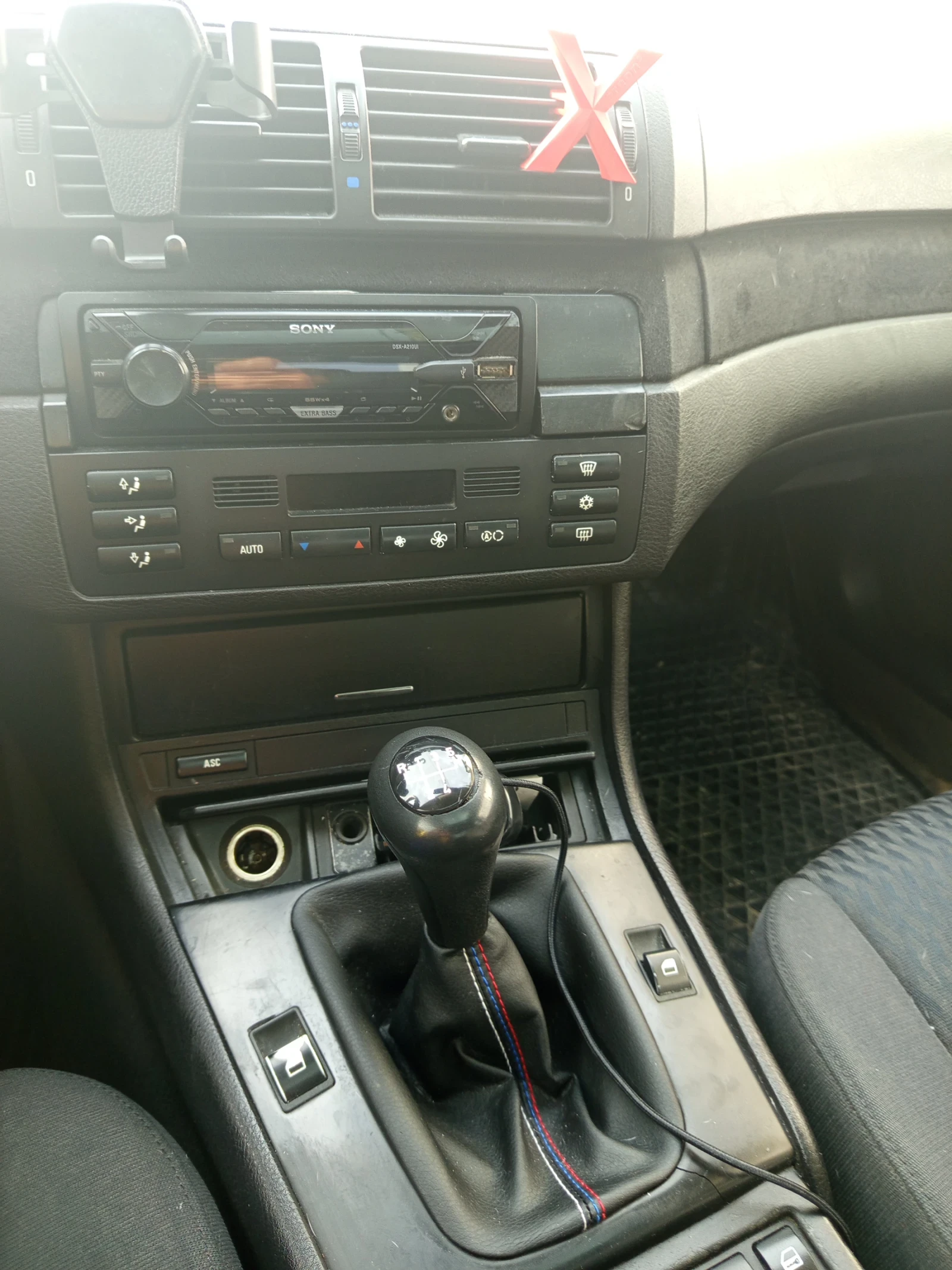 BMW 320, снимка 6 - Автомобили и джипове - 55037046