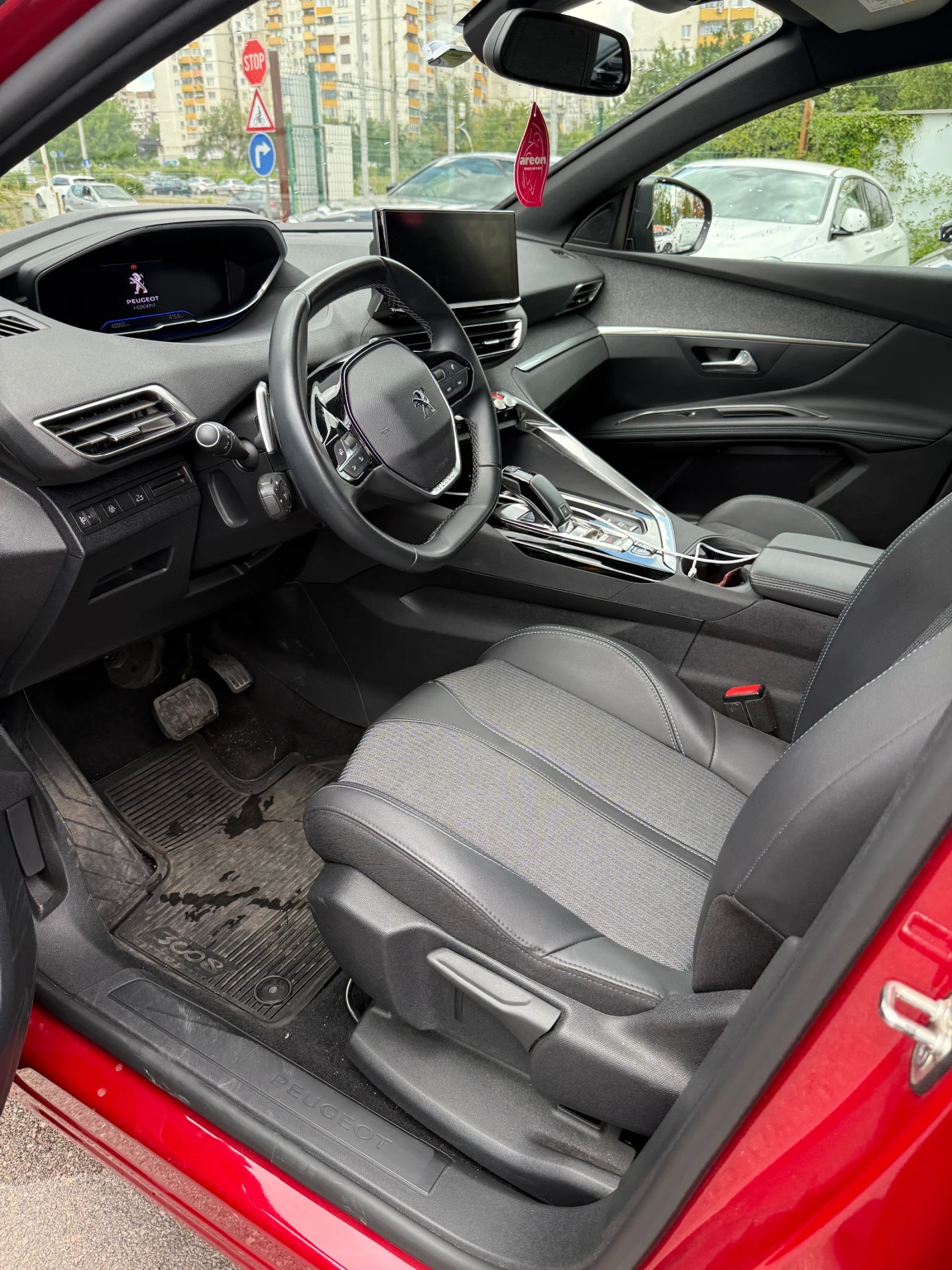 Peugeot 3008 ALLURE PACK * 1.2 PURETECH * ГАРАНЦИОННЕН, снимка 9 - Автомобили и джипове - 55435969
