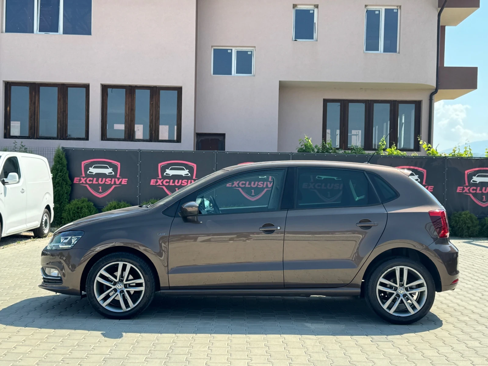 VW Polo 1.2TSI LOUGNE FULL EKSTRA, снимка 2 - Автомобили и джипове - 55438361