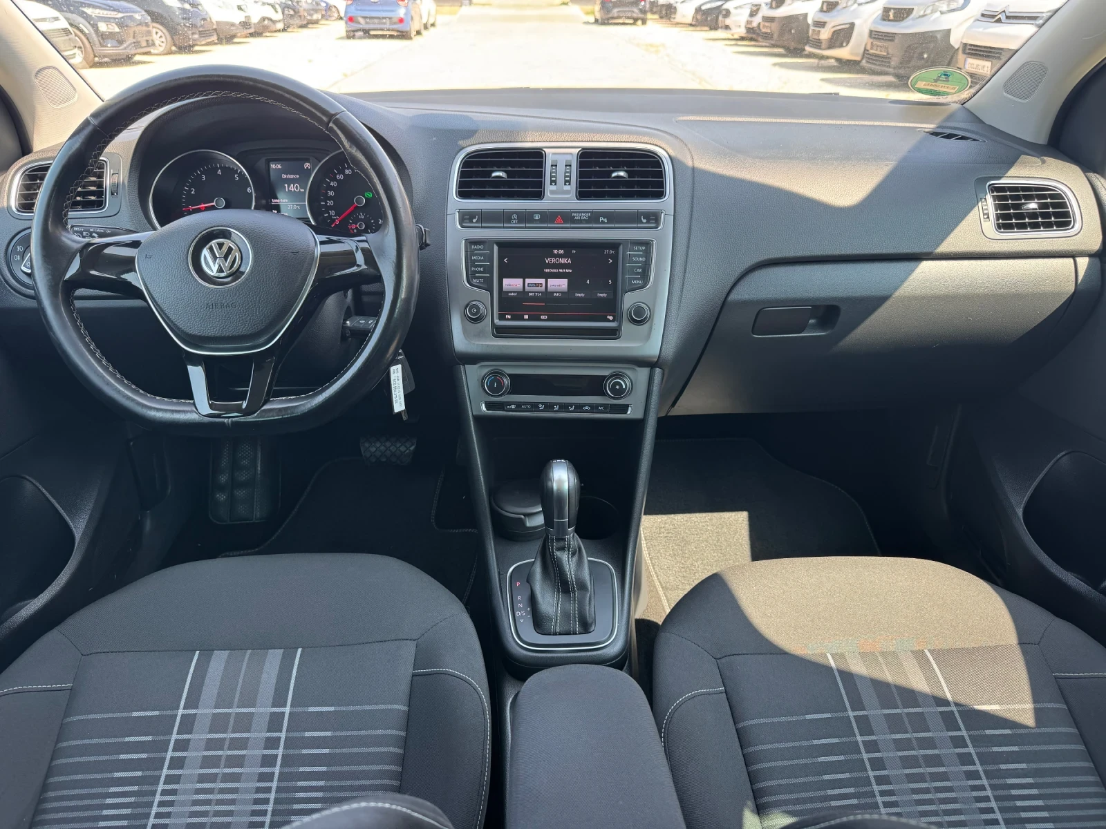 VW Polo 1.2TSI LOUGNE FULL EKSTRA, снимка 11 - Автомобили и джипове - 55438361