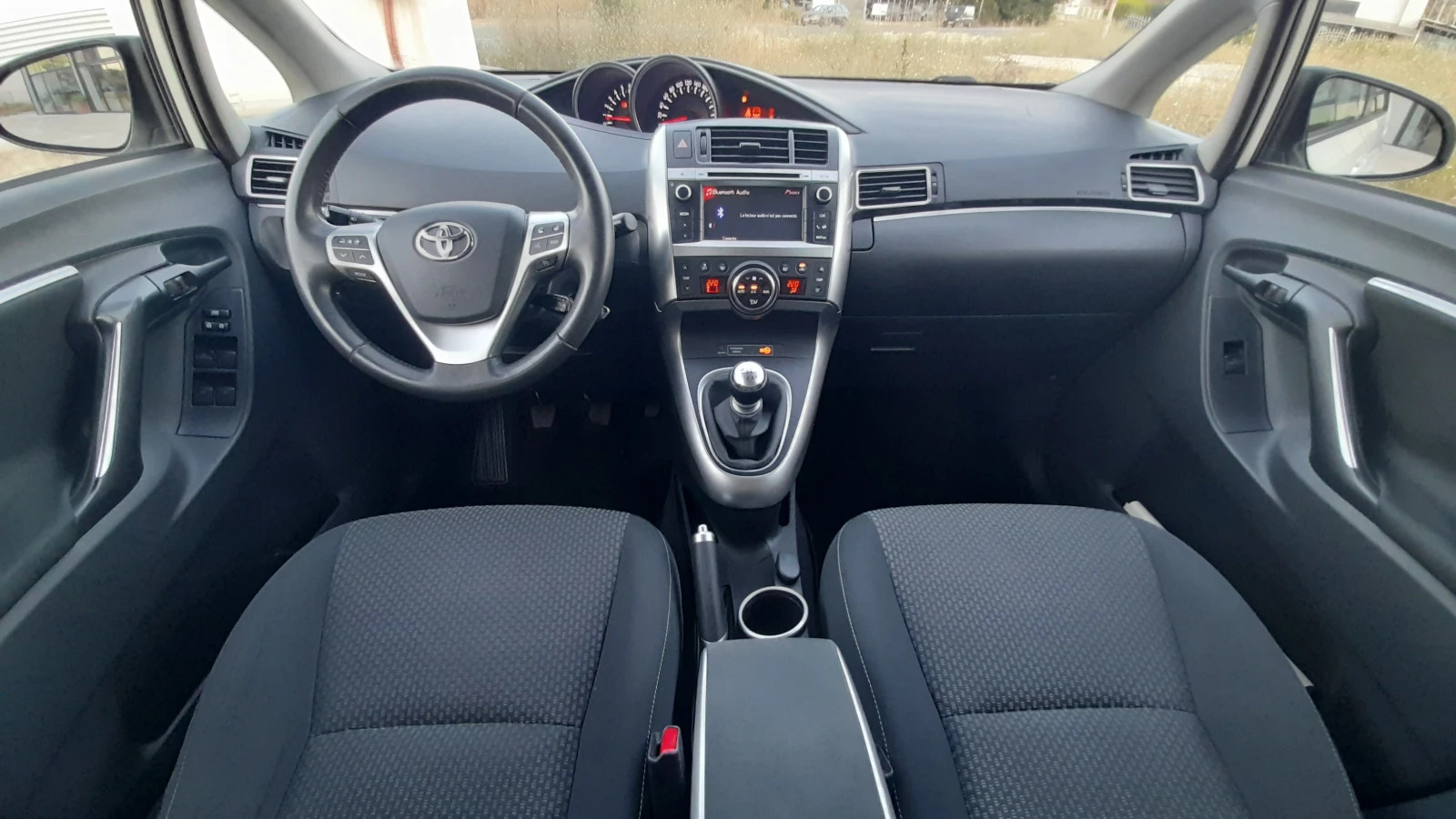 Toyota Verso 1.8i - SWISS , снимка 11 - Автомобили и джипове - 55743102