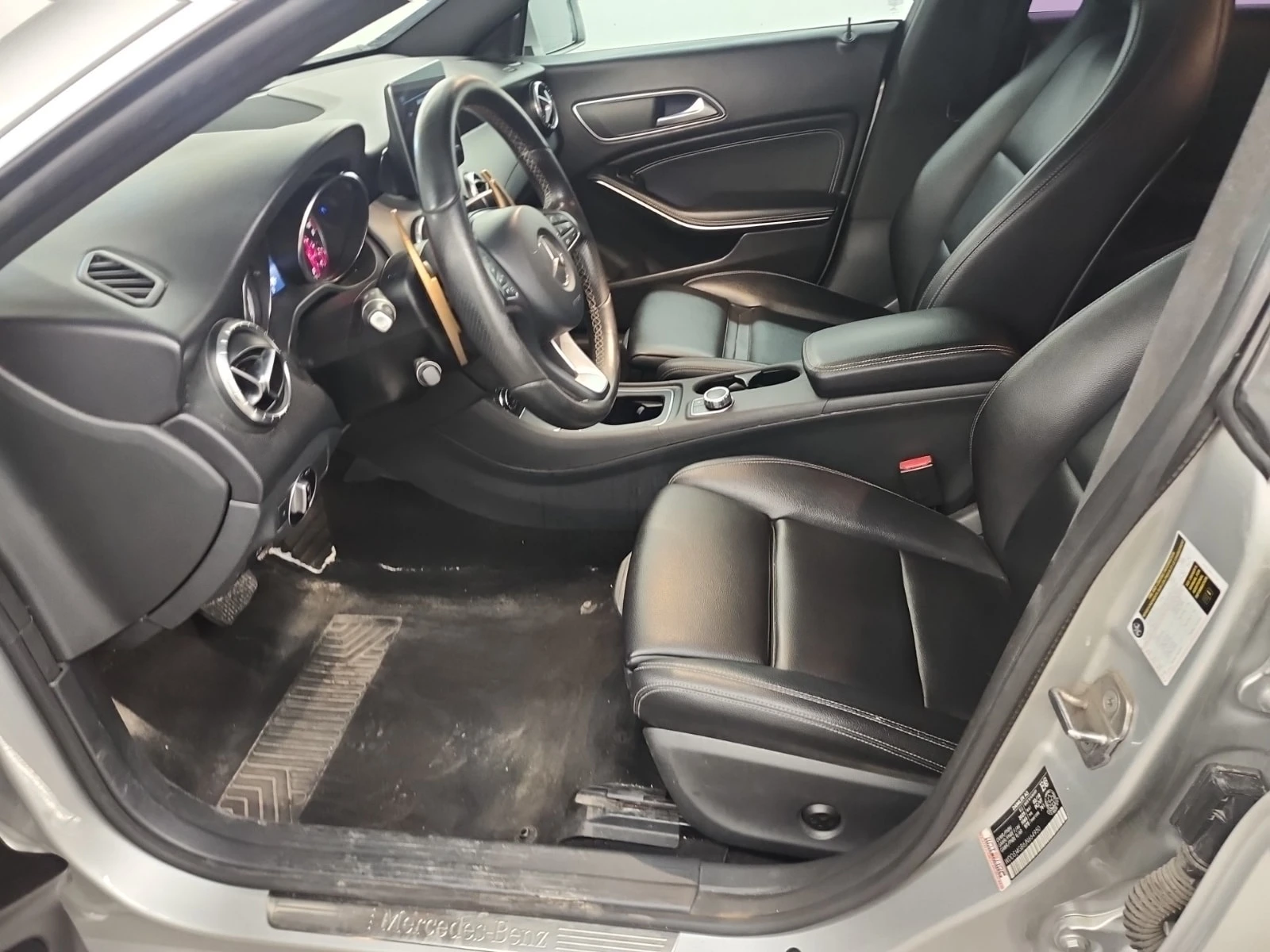 Mercedes-Benz CLA 250 АМГ ПАКЕТ/CARFAX/ПОДГРЕВ/ПАМЕТ/ПАНОРАМА/, снимка 5 - Автомобили и джипове - 55843741