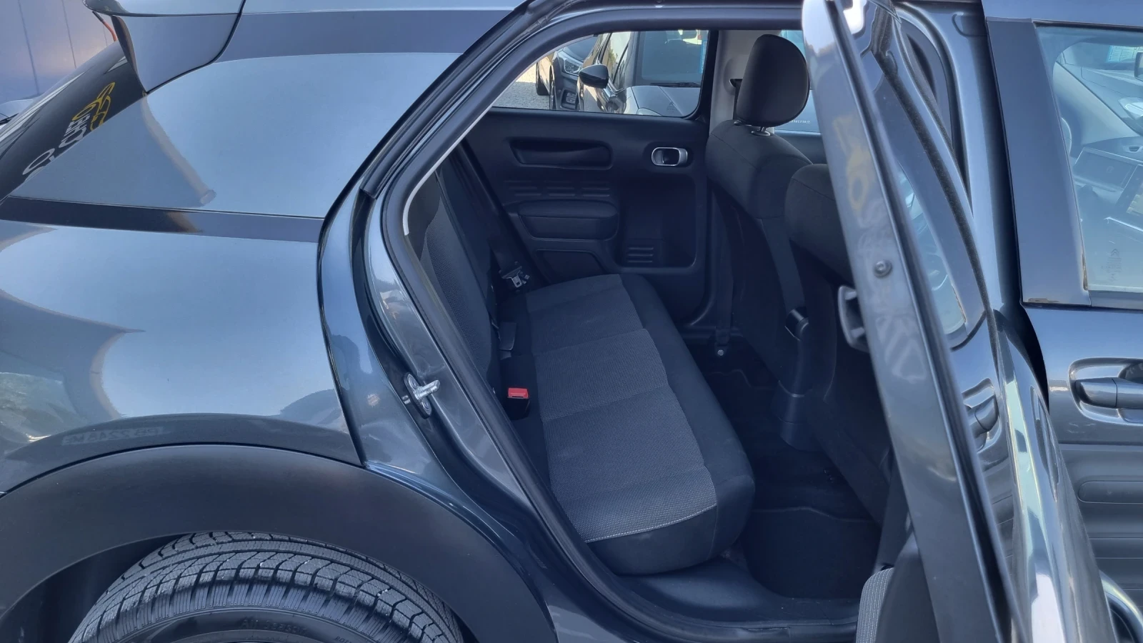 Citroen C4 Cactus 1.6 HDI, снимка 11 - Автомобили и джипове - 56020994
