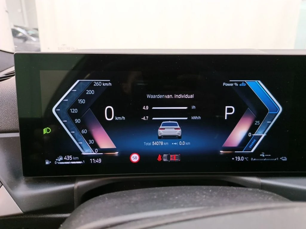 BMW 330 Reeks Touring Navi LED , снимка 11 - Автомобили и джипове - 56205729