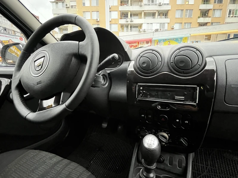 Dacia Duster, снимка 4 - Автомобили и джипове - 52346469