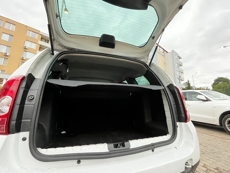 Dacia Duster, снимка 5 - Автомобили и джипове - 52346469