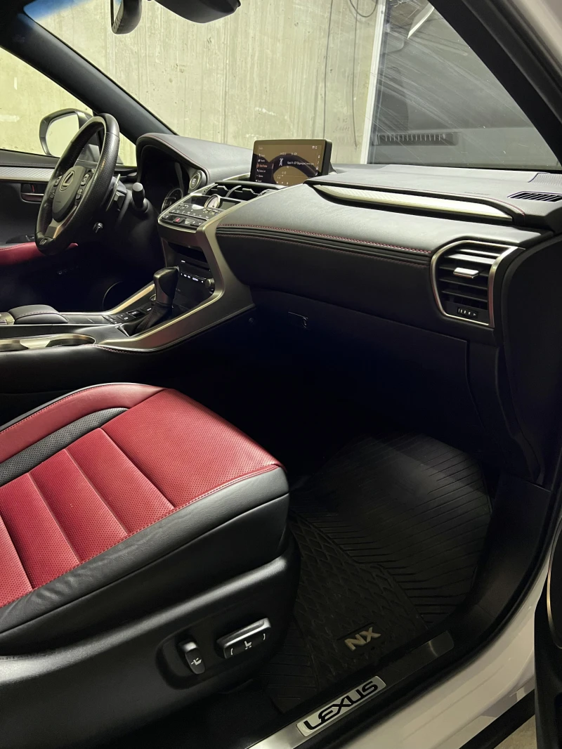 Lexus NX 300h F Sport, 2.0 Turbo, снимка 8 - Автомобили и джипове - 52999932