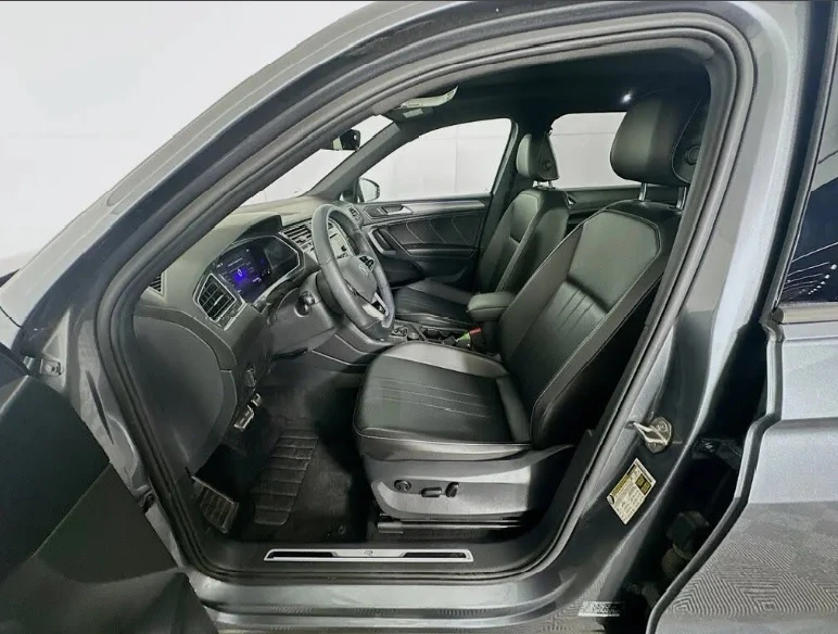 VW Tiguan R-line All space 4Motion, снимка 9 - Автомобили и джипове - 54570232