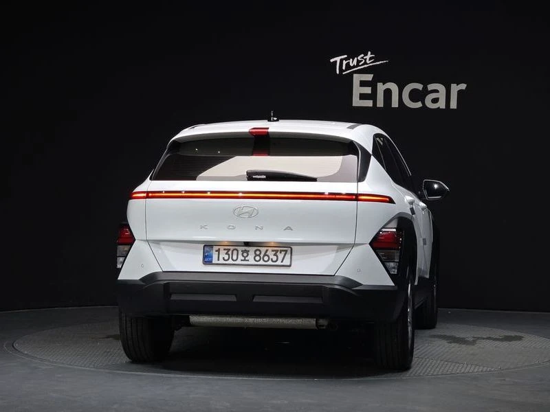 Hyundai Kona 1.6 147 hp Automatic, снимка 4 - Автомобили и джипове - 55769593