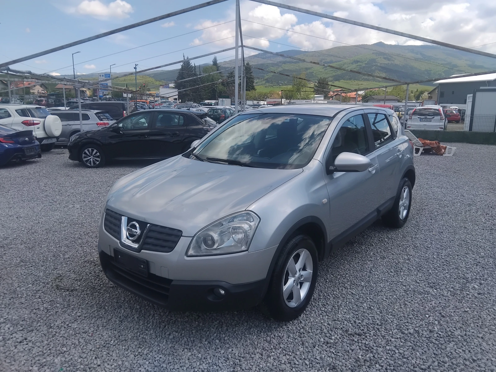 Nissan Qashqai 1.5DCI, снимка 1 - Автомобили и джипове - 54491015