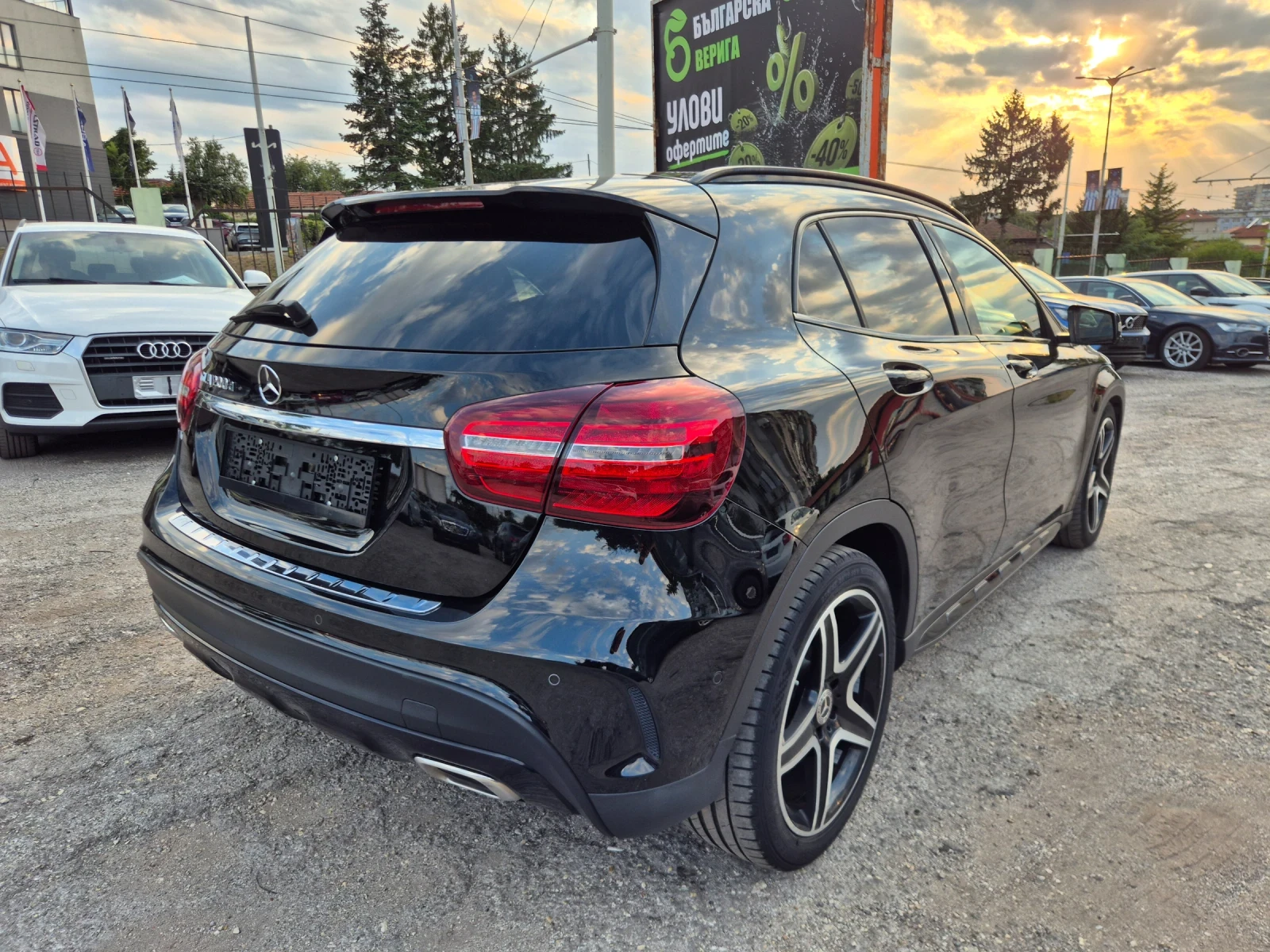 Mercedes-Benz GLA 200 CDI* AMG* NAVI* LED* F1, снимка 4 - Автомобили и джипове - 55657477