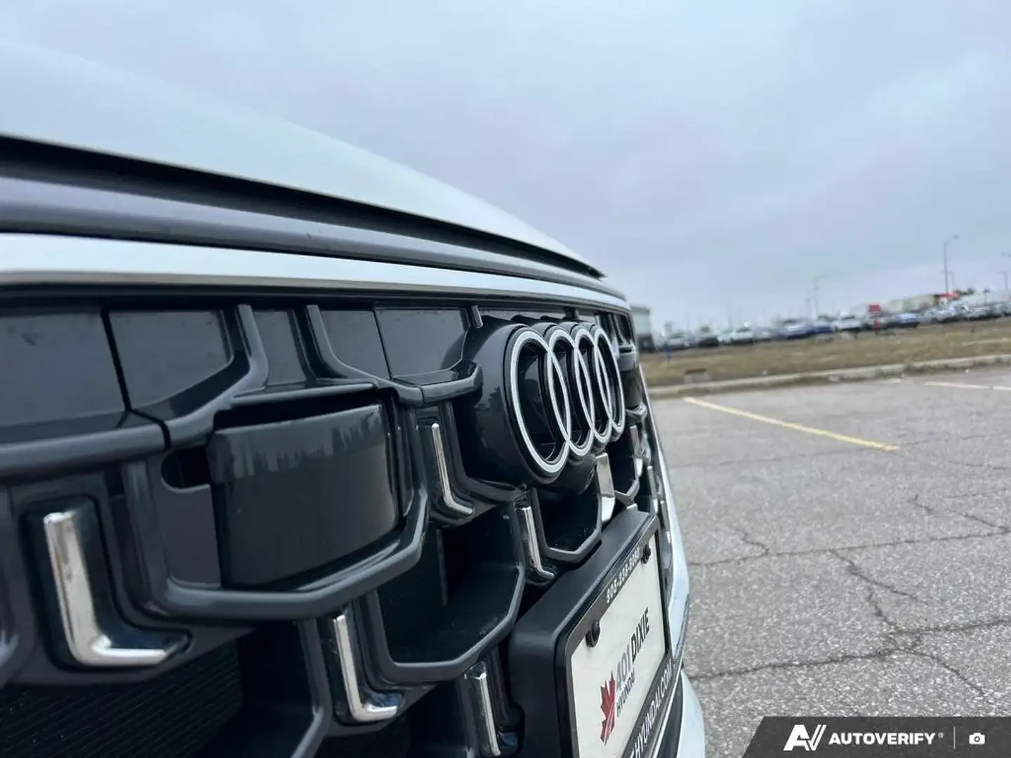 Audi Q8 55TFSI* MATRIX* S* LINE* ОБДУХВАНЕ* ДИСТРОНИК* 360, снимка 8 - Автомобили и джипове - 55787714