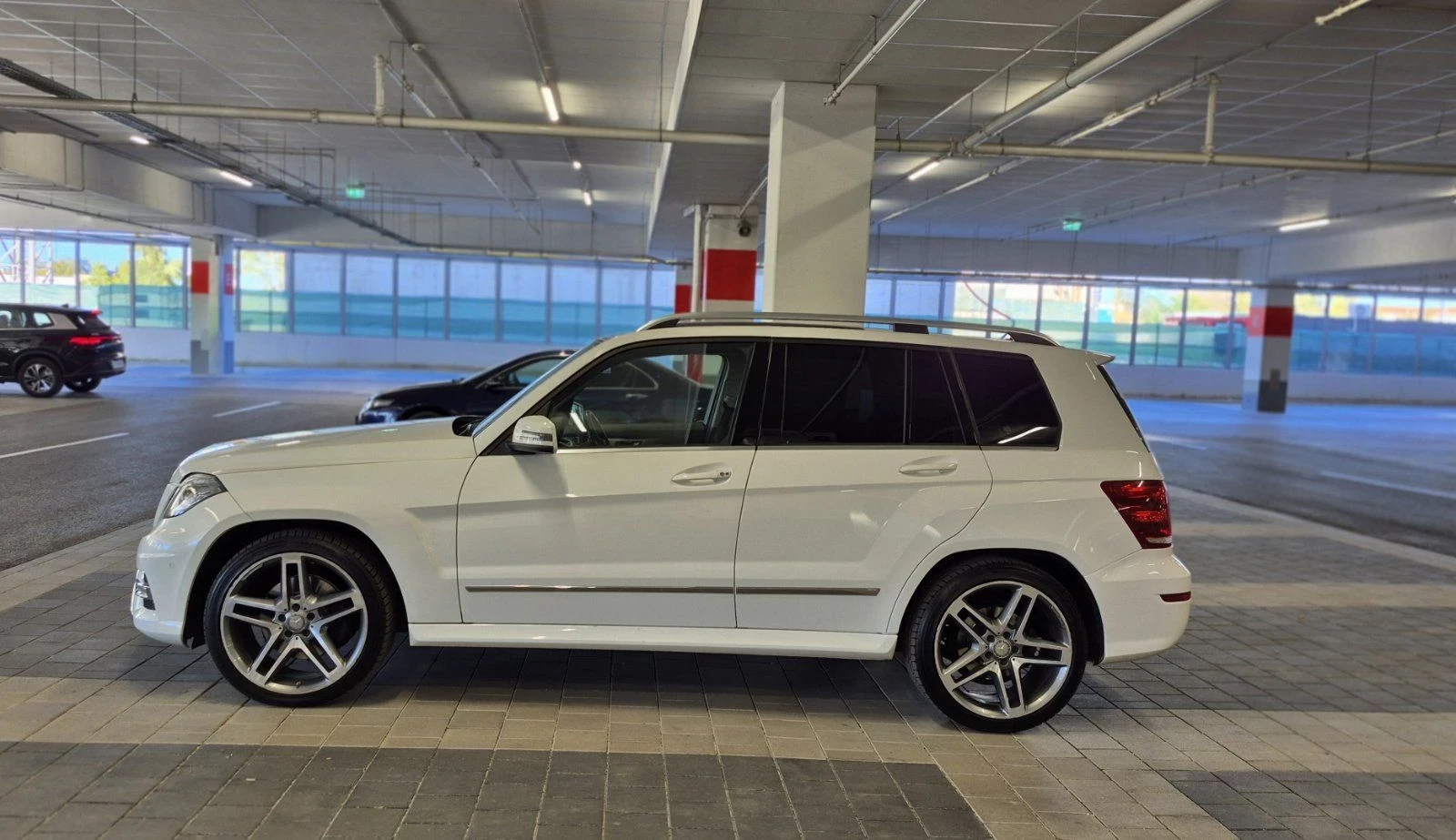 Mercedes-Benz GLK, снимка 2 - Автомобили и джипове - 56355860