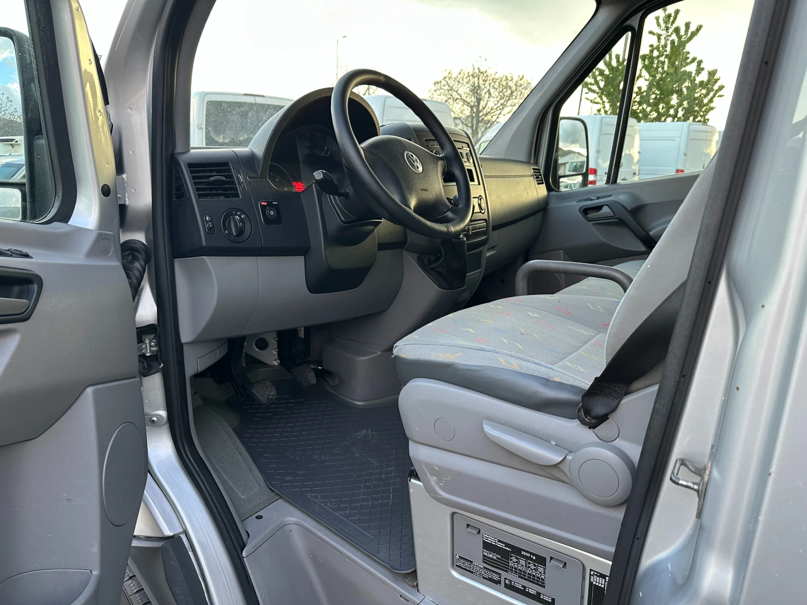 VW Crafter 2.5tdi, klima,  - изображение 8