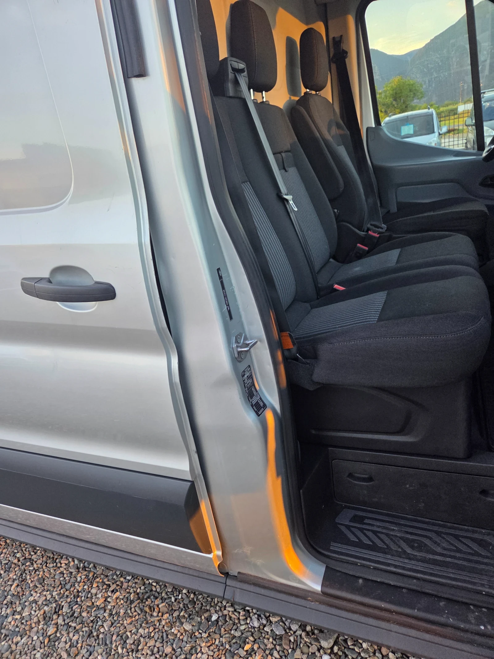 Ford Transit 2.2 tdci klimatik топ , снимка 9 - Бусове и автобуси - 54723188