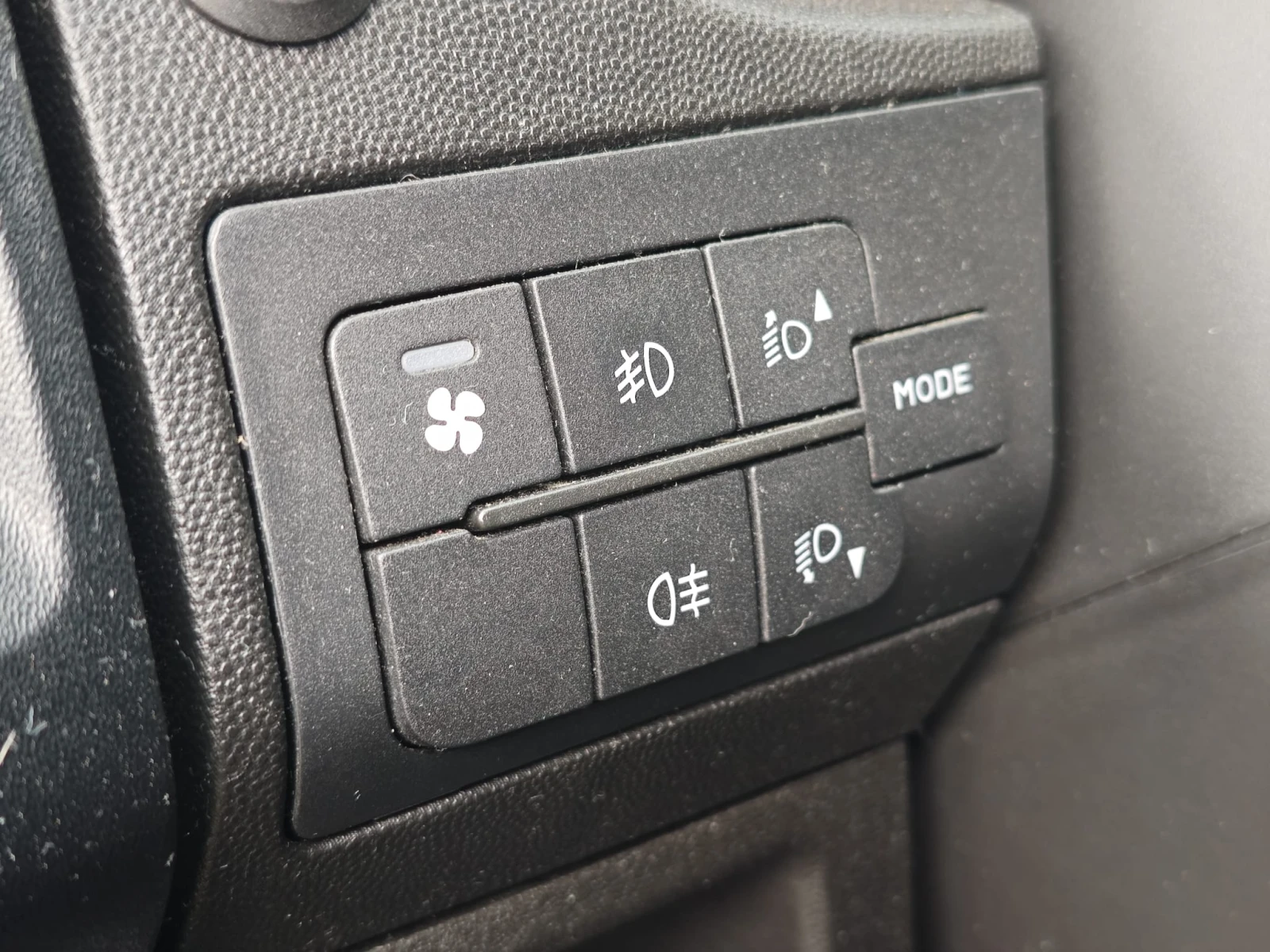 Peugeot Boxer 2.2HDI НОСИЛКА+ СТОЛ, снимка 11 - Бусове и автобуси - 56542485