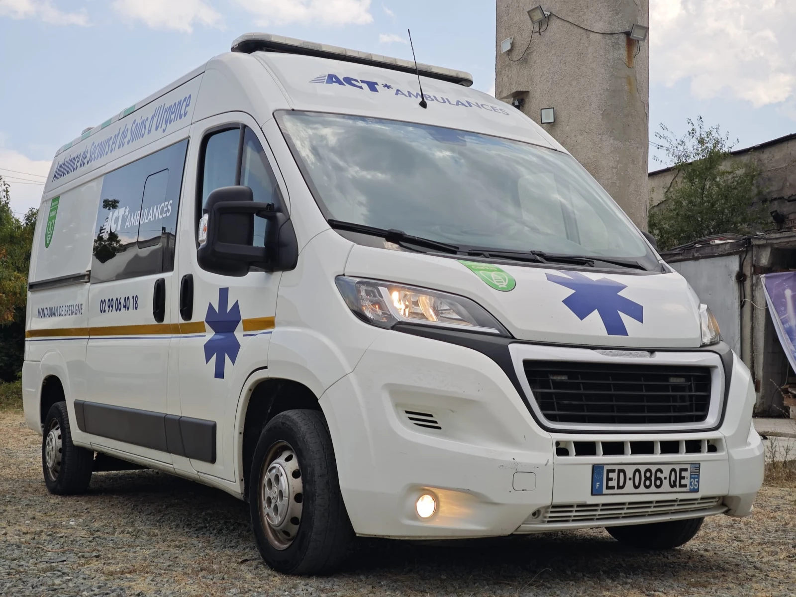 Peugeot Boxer 2.2HDI НОСИЛКА+ СТОЛ, снимка 2 - Бусове и автобуси - 56542485