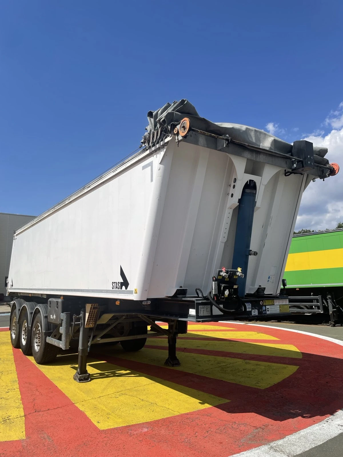 Полуремарке Stas С300ЦХ, снимка 3 - Ремаркета - 56099674