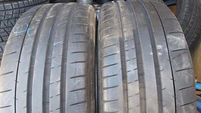 Гуми Летни 225/45R18, снимка 1 - Гуми и джанти - 28561547