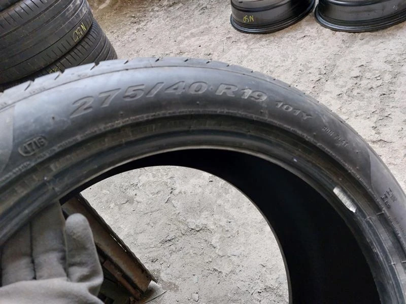 Гуми Летни 275/40R19, снимка 10 - Гуми и джанти - 36280007