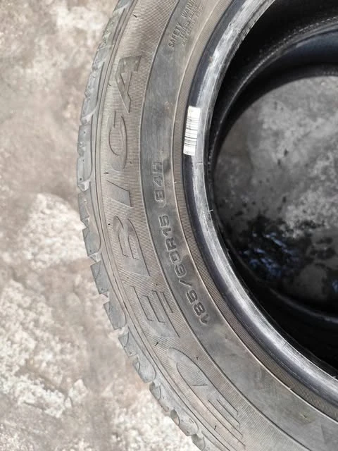 Гуми Всесезонни 185/60R15, снимка 3 - Гуми и джанти - 49360085