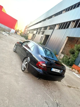 Mercedes-Benz E 500, снимка 2