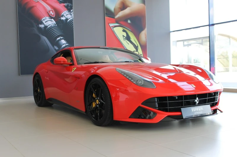 Ferrari F12berlinetta, снимка 6 - Автомобили и джипове - 43879611