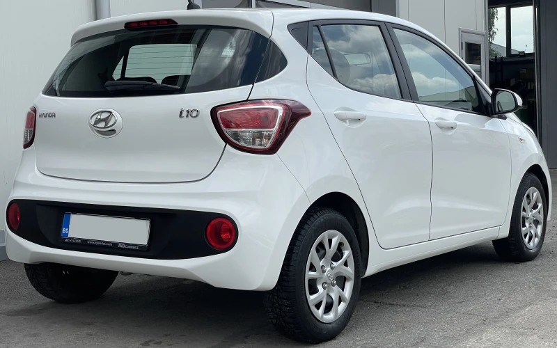 Hyundai I10 Върнат от Лизинг Фабрична Газ Euro 6B, снимка 5 - Автомобили и джипове - 47065154