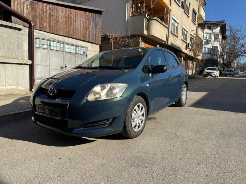 Toyota Auris 1.4i Хамелеон, снимка 1 - Автомобили и джипове - 48739188