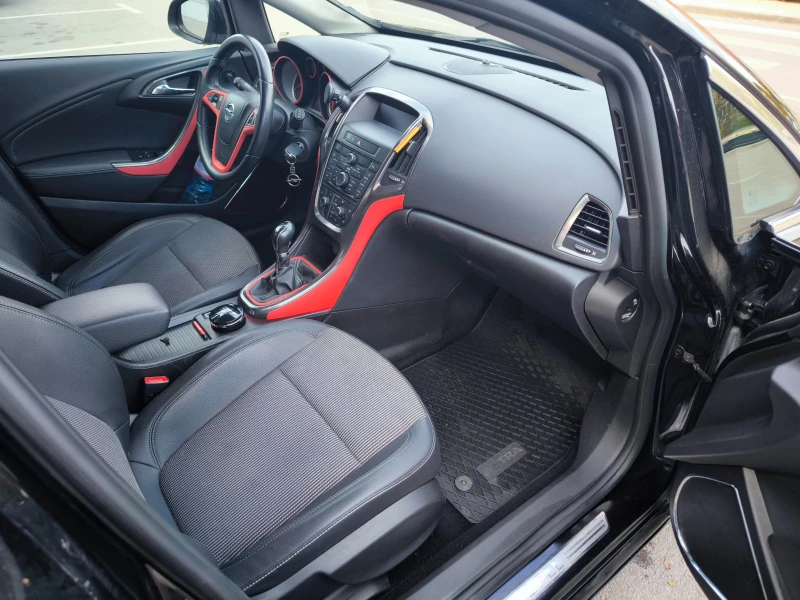 Opel Astra Opel Astra 1.6 бензин/газ   реални 99 000 км, снимка 11 - Автомобили и джипове - 52217675